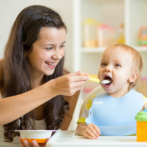 Gesunde Ernährung für Babys und Kleinkinder
